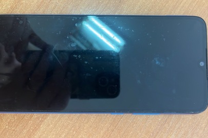 Конфісковане майно за рішенням суду: мобільний телефон марки Redmi 10С, IMEI1: 867512065202869, ICCID1: 8938003992549999314, IMEI2: 867512065202877/00, ICCID2: 89380062300456348696, серійний номер: 38601/62RRO5288, б/в