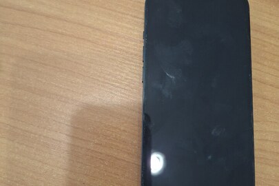 Конфісковане майно за рішенням суду: мобільний телефон "Iphone 14" IMEI: 354934742831268, IMEI (2): 354934742527353, з сім-картою мобільного оператора ПрАТ "Київстар": +380681442640, б/в