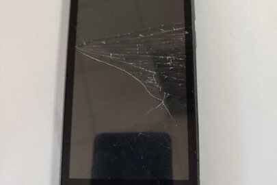 Конфісковане майно за рішенням суду: мобільний телефон марки "ZTE Blade L9" з сім-картою оператора мобільного зв’язку +380935934114, б/в