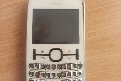 Конфісковане майно: мобільний телефон марки 'NOKIA' модель 200 білого кольору, б/в