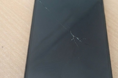 Конфіскація майна за рішенням суду: мобільний телефон марки Redmi в корпусі чорного кольору, б/в