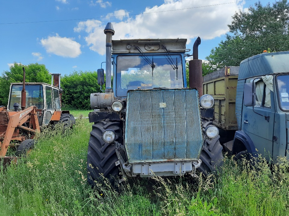Трактор  колісний марки ХТЗ - 17221, 2006 року випуску, заводський № 1749, двигун № 60201897, реєстраційний номер AІ08342