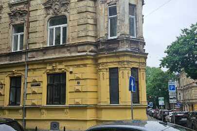 Двокімнатна квартира загальною площею 56,0 кв.м. за адресою: м.Львів вул. Є.Гребінки  будинок 9 квартира 9