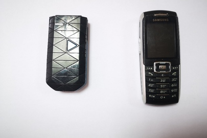 Мобільні телефони "Nокіа" та «Samsung» в кількості 2 шт.