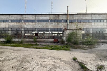 Нежитлова будівля загальною площею 2504,8 кв.м, за адресою: Дніпропетровська обл., м.Покров, вулиця Партизанська, будинок 1-А (реєстраційний номер об’єкта нерухомого майна в Державному реєстрі речових прав на нерухоме майно 190575412121)