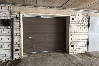 Гараж, заг. пл. 20,1 кв.м., розташований у гаражному комплексі  за адресою: Дніпропетровська область, м.Дніпро, вул.Гоголя, буд.20, гараж 315 (РНМ в Реєстрі прав власності на нерухоме майно 5115756)