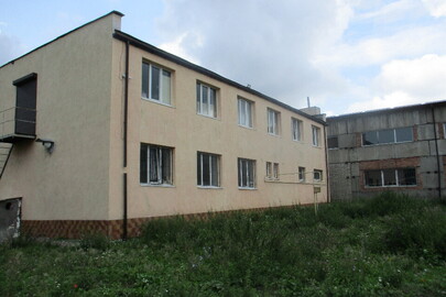 1/2 частки комплексу будівель (об'єкт нежитлової нерухомості), реєстраційний номер майна 389831846221, за  адресою: Львівська область, Львівський район, м. Кам'янка- Бузька, вул. Торгова, 30