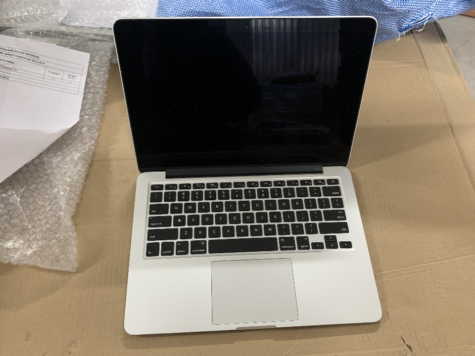 Портативний комп`ютер (ноутбук) MacBook Pro, Model A 1502 в кількості 1 шт., без комплекту, Б/В