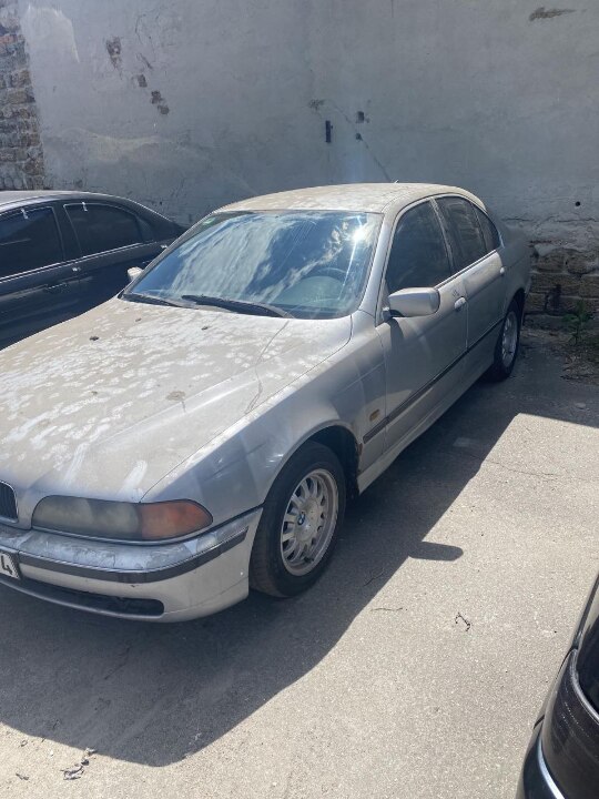 Легковий автомобіль BMW 523, 1998 р.в., реєстраційний номер JBJ 514(LT), номер кузова WBADD41050BT60054