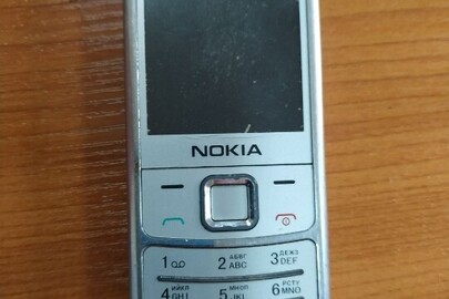 Мобільний телефон Nokia 6700