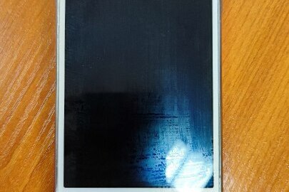 Мобільний телефон Samsung Galaxy J5, б/в