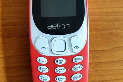 Мобільний телефон Aelion A300, б/в