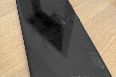 Конфісковане майно за рішенням суду: мобільний телефон «Redmi 12» (IMEI 1: 867534068305663/74 ; IMEI 2: 867534068305671/74 ) із СІМ-картами, б/в