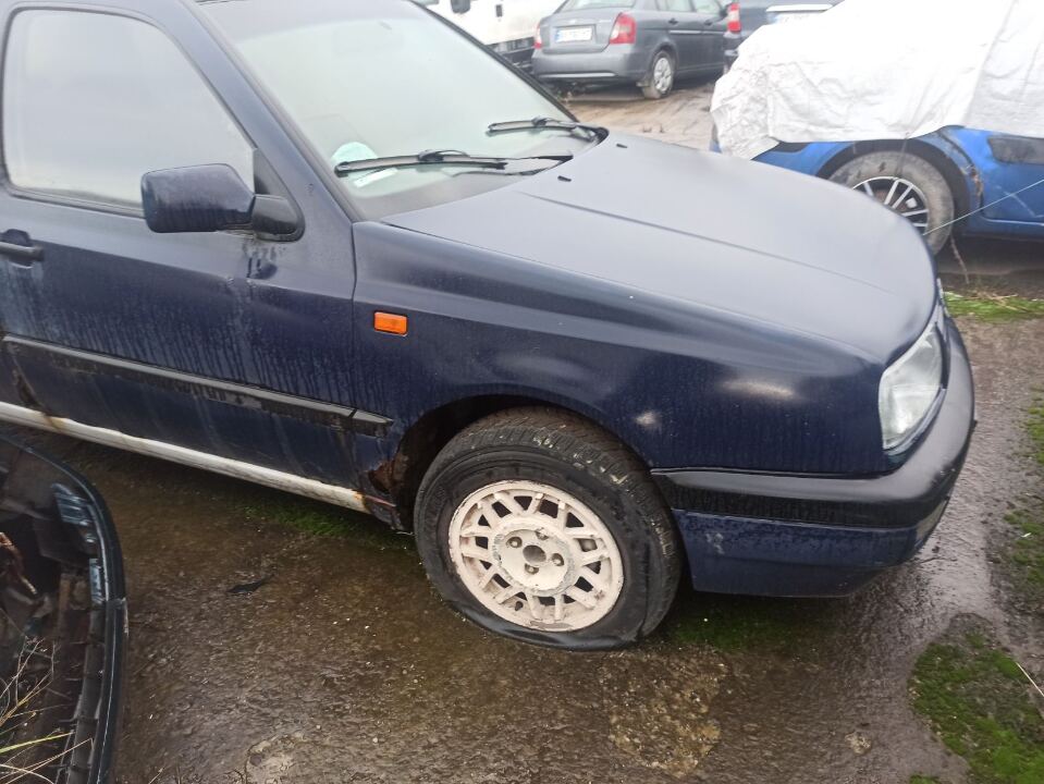 Транспортний засіб - легковий седан марки VOLKSWAGEN модель VENTO, 1992 року випуску, VIN код WVWZZZ1HZNW158058, реєстраційний номер ВХ7764ВВ, колір - СИНІЙ