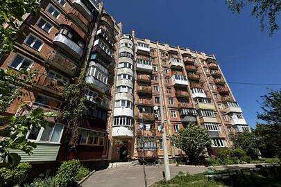 1/2 однокімнатної квартири загальною площею 34,8 м. кв., за адресою: Рівненська область, Рівненський район, м. Рівне, вулиця Соборна, будинок 253, квартира 160 