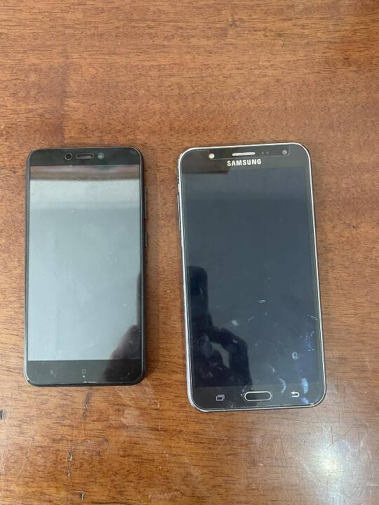 Мобільні телефони: SAMSUNG J7, XIAOMI 4x