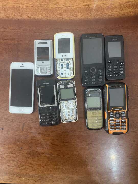 Мобільні телефони: BRAVIS SOLID, NOKIA RM 1035, NOKIA RM 1172, IPHONE 5, NOMI  i181, NOKIA 1110i, NOKIA 1200, NOKIA X202, FLY SL100