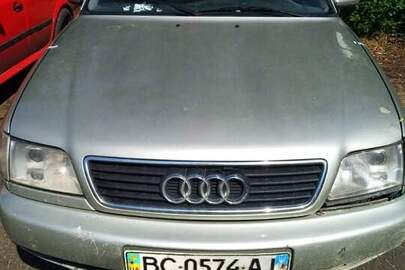 Транспортний засіб марки AUDI A6, 1995 року випуску, ДНЗ: ВС0574АІ, № куз. WAUZZZ4AZSN003657, сірого кольору, об'єм двигуна - 1950 см. куб., бензин