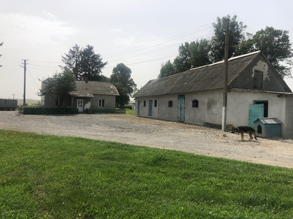 Будівлі та споруди, реєстраційний номер 823152161216, загальна площа (кв.м): 634.9, місцезнаходження: Тернопільська обл., Гусятинський р., с. Чагарі, вул. Коцюбинська, будинок 15