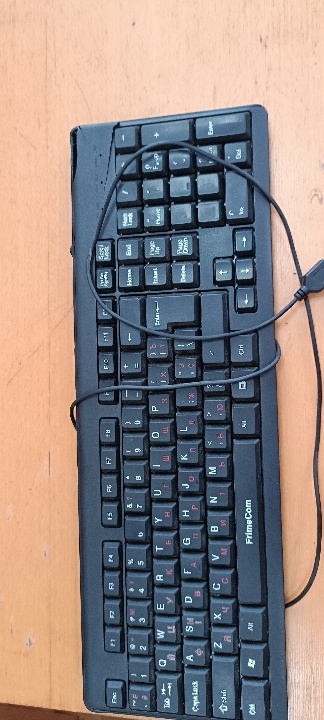 Клавіатура чорного кольору, без назви та серійного номеру, б/в