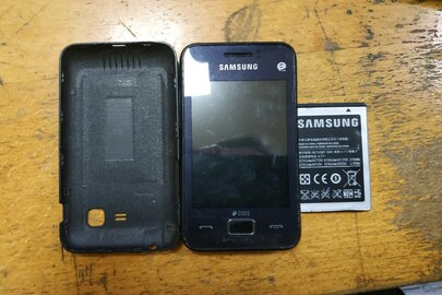 Мобільний телефон  Samsung GT-S5222 з IMEI:353825/05/512723/0 та IMEI:353826/05/512723/8