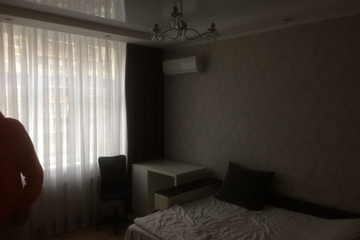 Однокімнатна квартира, загальною площею 43,2 кв.м.,що знаходиться за адресою: місто Київ, вулиця Драгоманова, будинок 40-З, квартира № 6