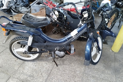 Мотоцикл марки "Manet", модель «Korado 216», 2004 р.в., синього кольору, VIN-код U7V2163124V040907, РНЗ відсутній, бувший у використанні, некомплектний