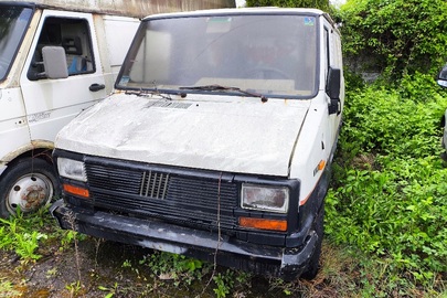 Вантажний автомобіль марки "FIAT", модель "DUCATO", № кузова ZFА28000000631312, 1989 року випуску, білого кольору, ДНЗ 36096РЕ