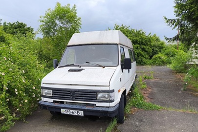 Вантажний автомобіль марки PEUGEOT", модель "J5", № кузова VF3290B9200354984, 1995 року випуску, білого кольору, ДНЗ 49865BI