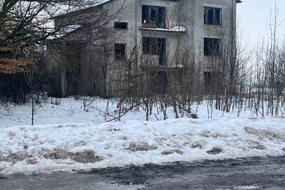 Незавершене будівництво: житловий будинок готовністю 60% та земельна ділянка, площею 0,2499 га, к/н 6123081900:02:001:0011, за адресою: Тернопільська обл., Тернопільський р-н, с. Геленки,  вул. Центральна, 2А