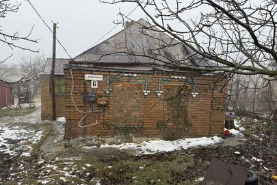 Житловий будинок, загальною площею 37,3 кв.м. та земельна ділянка кадастровий номер: 3522587200:55:000:0004, площа 0.0575 га за адресою : Кіровоградська обл., Кропивницький р-н., с. Черняхівка, вул. Кавказька, буд. 6