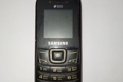 Мобільний телефон " SAMSUNG " чорного кольору,бувший у користуванні