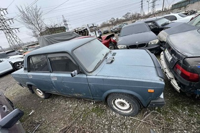 Легковий автомобіль марки ВАЗ, модель 21070, 2004 року випуску, номер кузову XTA21070041918589, номерний знак АЕ8485АА
