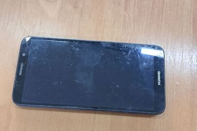 Конфісковане майно за рішенням суду: мобільний телефон, Huawei Y6s, IMEI 1: 861890048682571 із sim картою №0953154066, бувший у користуванні