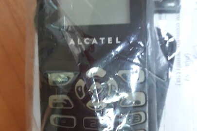 Мобільний телефон "Аlkatel", чорного кольору, ІМЕІ відсутній
