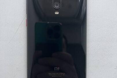 Мобільний телефон марки Xiaomi MI 9T б/в