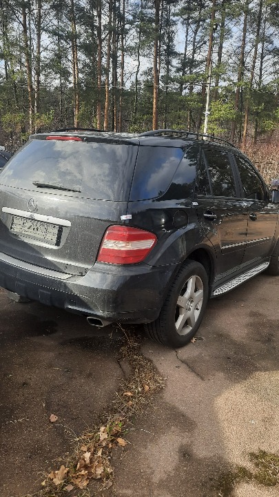 Автомобіль легковий марки Mercedes-Benz, модель ML550, 2008 року випуску, VIN/Номер шасі (кузова, рами): 4JGBB72E78A399043, ДНЗ AE0096AO