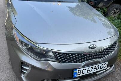 Транспортний засіб: марка: KIA, модель: OPTIMA, категорія: ЛЕГКОВИЙ, колір: КОРИЧНЕВИЙ, рік виробництва: 2016, Номер кузова: 5XXGU4L31GG047563 ДНЗ ВС6790ОО