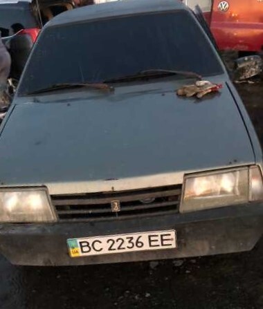 Легковий автомобіль ВАЗ 21099, 1999 року випуску, VIN: ХТА210990Y2684393, реєстраційний номер ВС2236ЕЕ, сірого кольору