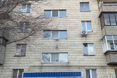 1/5 частина квартири № 33, загальною площею 80,10 кв.м., за адресою: м. Київ, вул. Празька, буд. 18-А