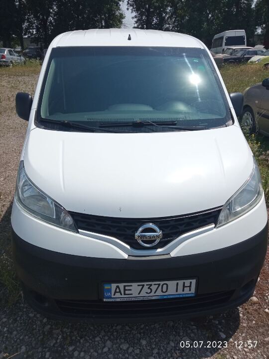 Автомобіль марки NISSAN, модель NV 200,  шасі (кузов, рама)  VSKHBAM20U0071575, 2013 р.в., колір - білий, державний номер АЕ7370ІН