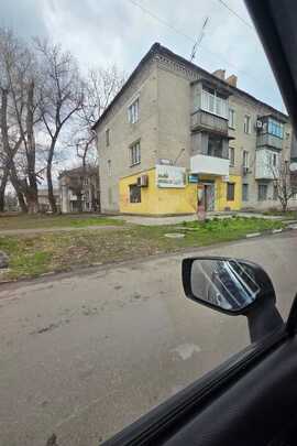 Магазин непродовольчих товарів (вбудоване приміщення №27), загальною площею 41,9 кв.м., реєстраційний номер 13471270, що розташований за адресою: Дніпропетровська обл., м. Кам‘янське, проспект Конституції, будинок №6, приміщення №27