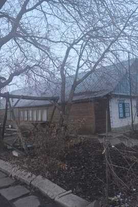 Житловий будинок, загальною площею 86.2 кв.м., реєстраційний номер 2749825, що розташований за адресою: Дніпропетровська область, Солонянський р-н., с. Оріхове, вул. Садова, буд. 10