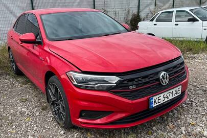 Автомобіль марки VOLKSWAGEN, модель JETTA, шасі (кузов, рама) 3VWC57BU6KM052110, 2018 року випуску, колір - ЧЕРВОНИЙ, державний номер КЕ5471АЕ