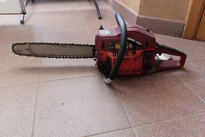 Конфіскація майна згідно рішення суду:бензопила марки GOODLUСK GL4500M червоного кольору, б/в