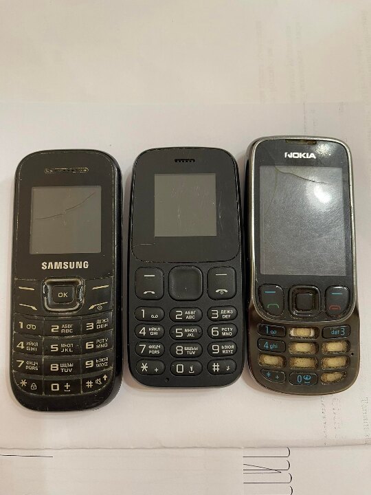 Мобільні телефони 3 шт. марки: «Nokia» (імеі – відсутній) , «HOMI» (імеі – відсутній), «Samsung» (імеі – відсутній), стан б/в