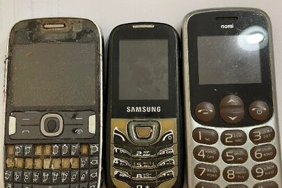 Мобільні телефони 3 шт. марки: «Nokia» (імеі – відсутній) , «NOMI» (імеі – відсутній), «Samsung» (імеі – відсутній), стан б/в