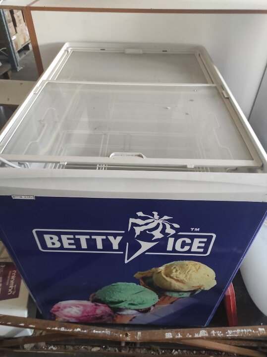 Холодильник для морозива 