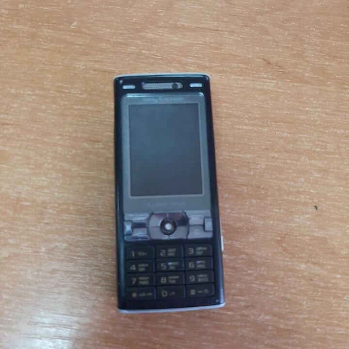 Мобільний телефон Sony Ericsson K800i