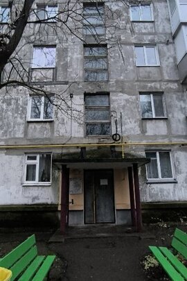 Однокімнатна житлова квартира загальною площею 30,9 кв.м, житловою площею 16,2 кв.м за адресою Дніпропетровська область, Кам'янський р-н, м. Жовті Води, вул. Івана Франка, буд. 40, кв. 68